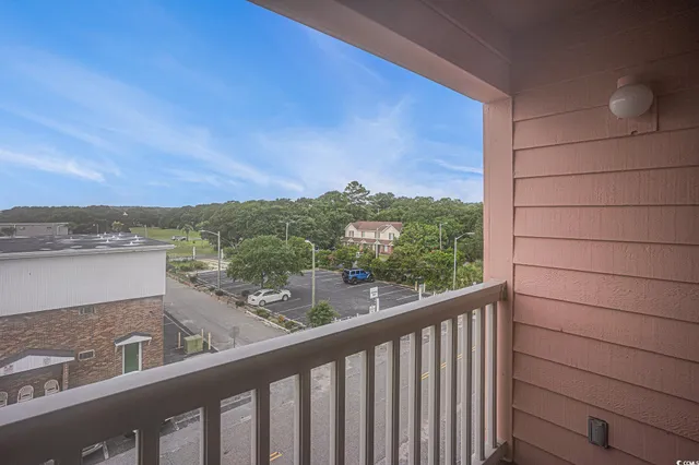 $194,900 | 2710 South Ocean Boulevard, Unit 407, Myrtle Beach, SC 29577