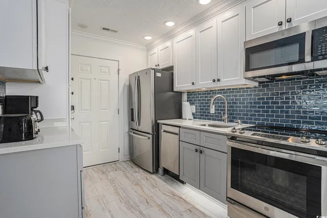 $194,900 | 2710 South Ocean Boulevard, Unit 407, Myrtle Beach, SC 29577