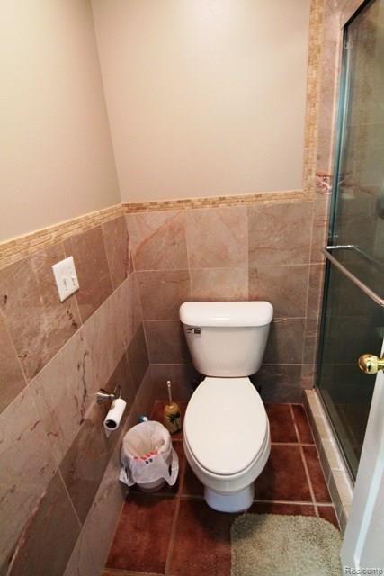 3057 Wilmington Court Rochester, MI 48309 - Photo 16 of 18 IMG_4994.jpg