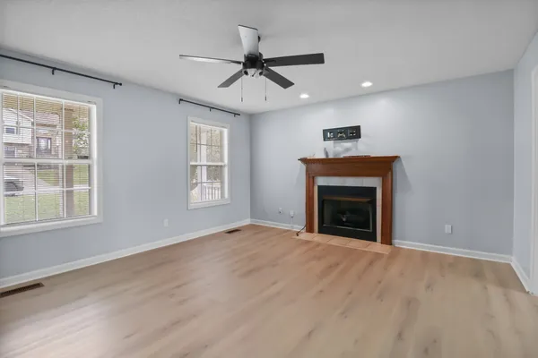 $1,895 | 934 Hedge Apple Drive, Clarksville, TN 37040