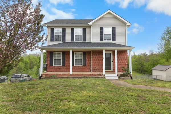 $1,895 | 934 Hedge Apple Drive, Clarksville, TN 37040