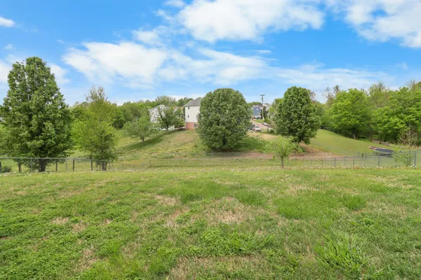 $1,895 | 934 Hedge Apple Drive, Clarksville, TN 37040