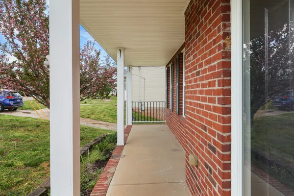 $1,895 | 934 Hedge Apple Drive, Clarksville, TN 37040