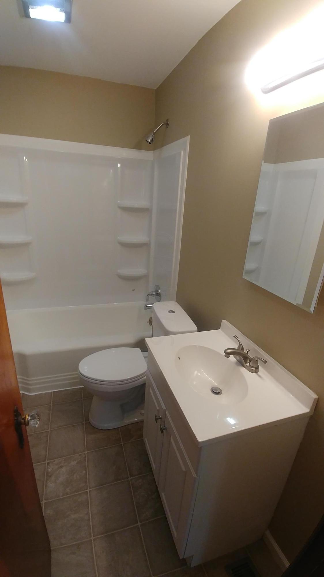 533 Elaine Road Whitehall, OH 43213 - Photo 6 of 17 Gallery Image 6