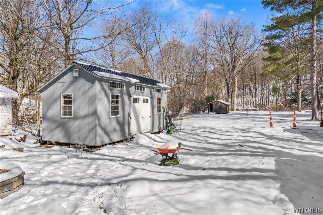 64 Perry Street Collins, NY 14070 - Photo 3 of 34