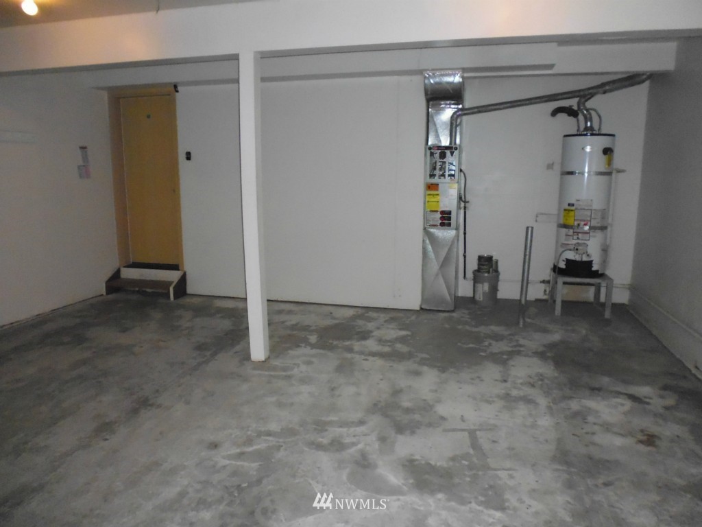 3902 152nd Place Southeast Bothell, WA 98012 - Photo 15 of 19