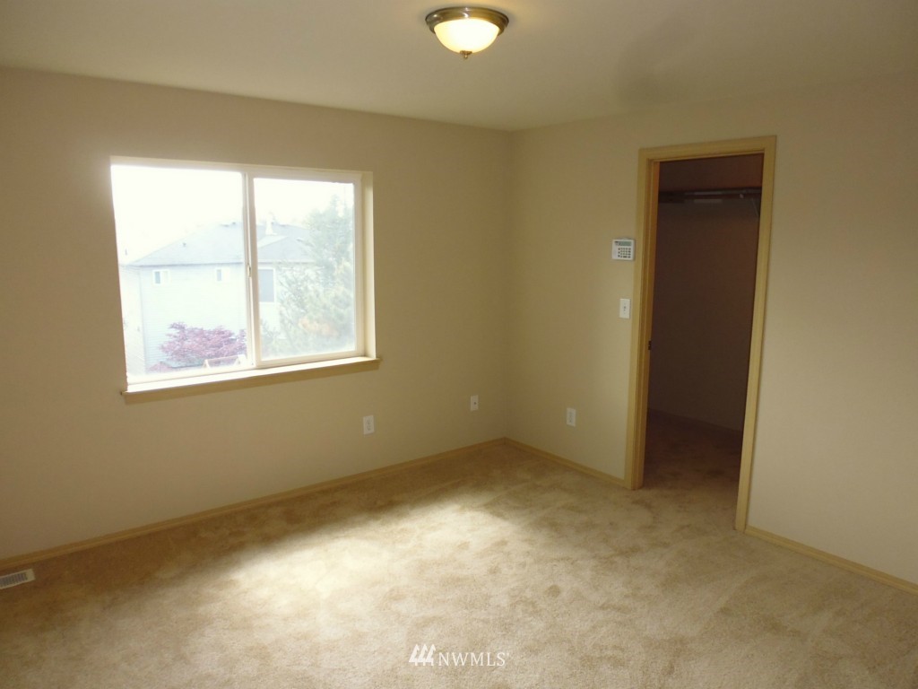 3902 152nd Place Southeast Bothell, WA 98012 - Photo 17 of 19