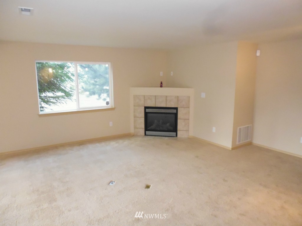 3902 152nd Place Southeast Bothell, WA 98012 - Photo 8 of 19