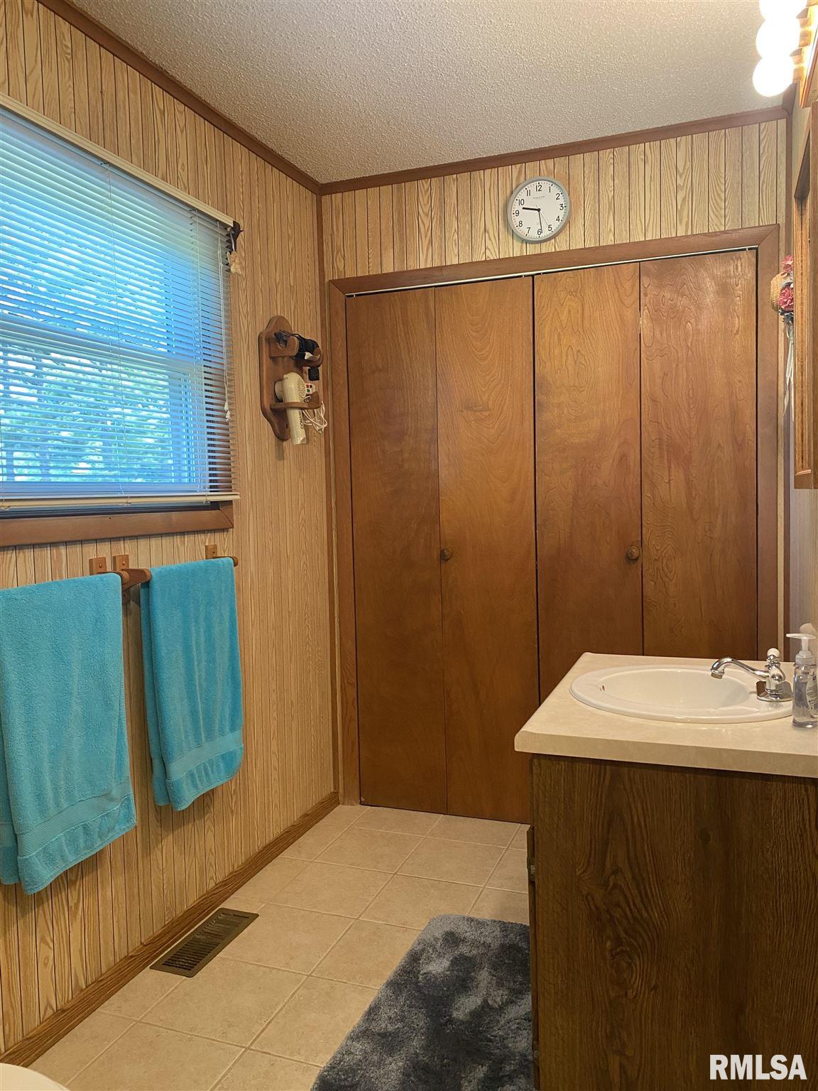 650 McDermott Road Harrisburg, IL 62946 - Photo 10 of 15 Gallery Image 10