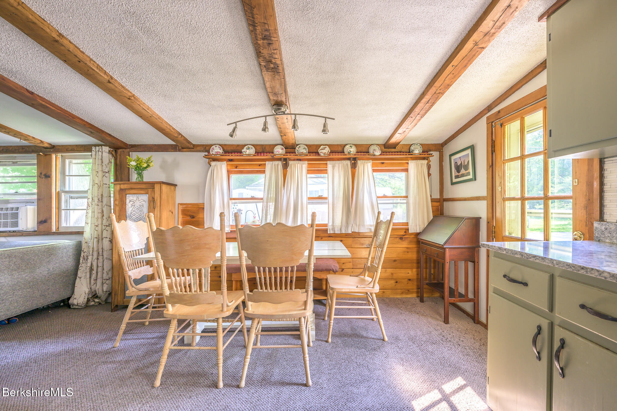 13 Pine Road Richmond, MA 01201 - Photo 12 of 45 Screen - 13 Willow Rd Richmond MA 01254-