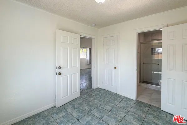 $1,800 | 3331 1/2 City Terrace Drive, Los Angeles, CA 90063