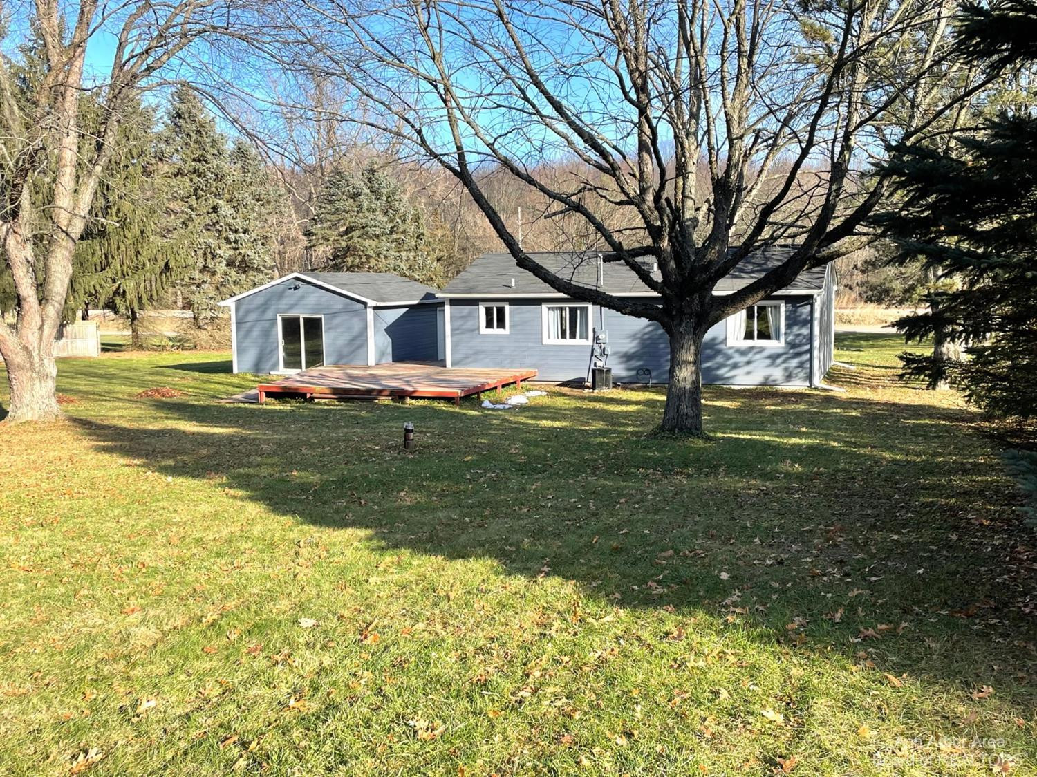 9971 Oak Grove Road Howell, MI 48855 - Photo 2 of 15 Photo 2
