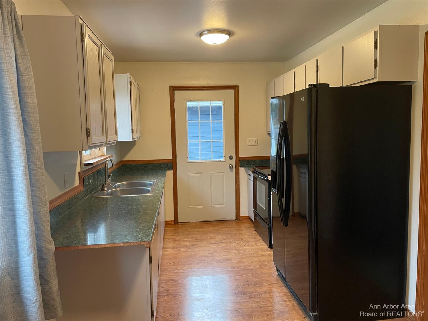9971 Oak Grove Road Howell, MI 48855 - Photo 4 of 15 Photo 4