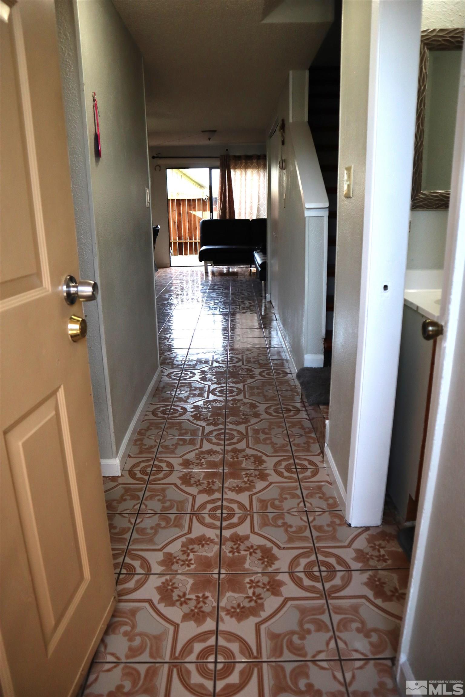 857 Nutmeg Place, Unit 2 Reno, NV 89502 - Photo 3 of 21 Photo 3