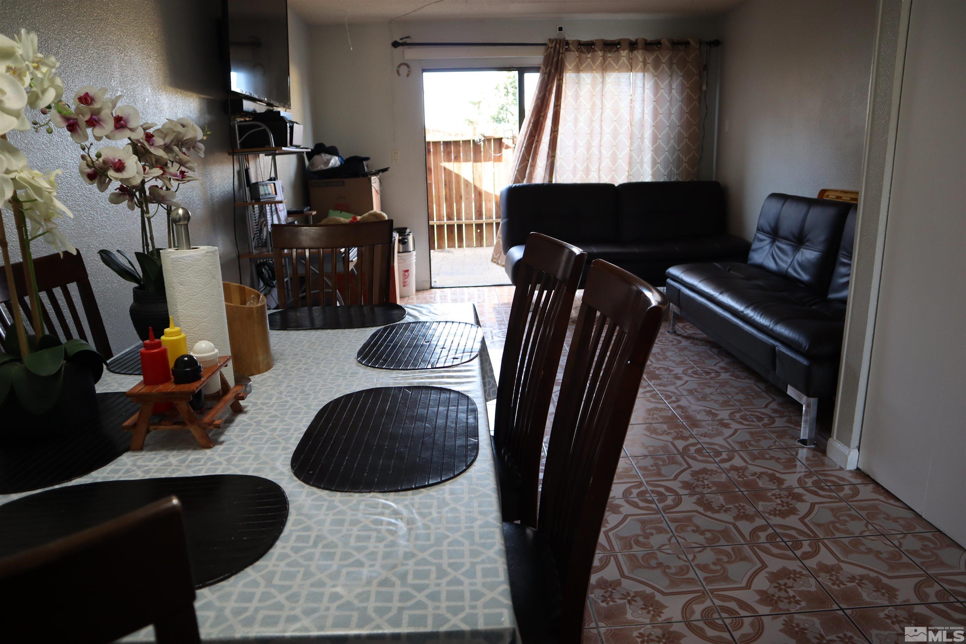 857 Nutmeg Place, Unit 2 Reno, NV 89502 - Photo 7 of 21 Photo 7