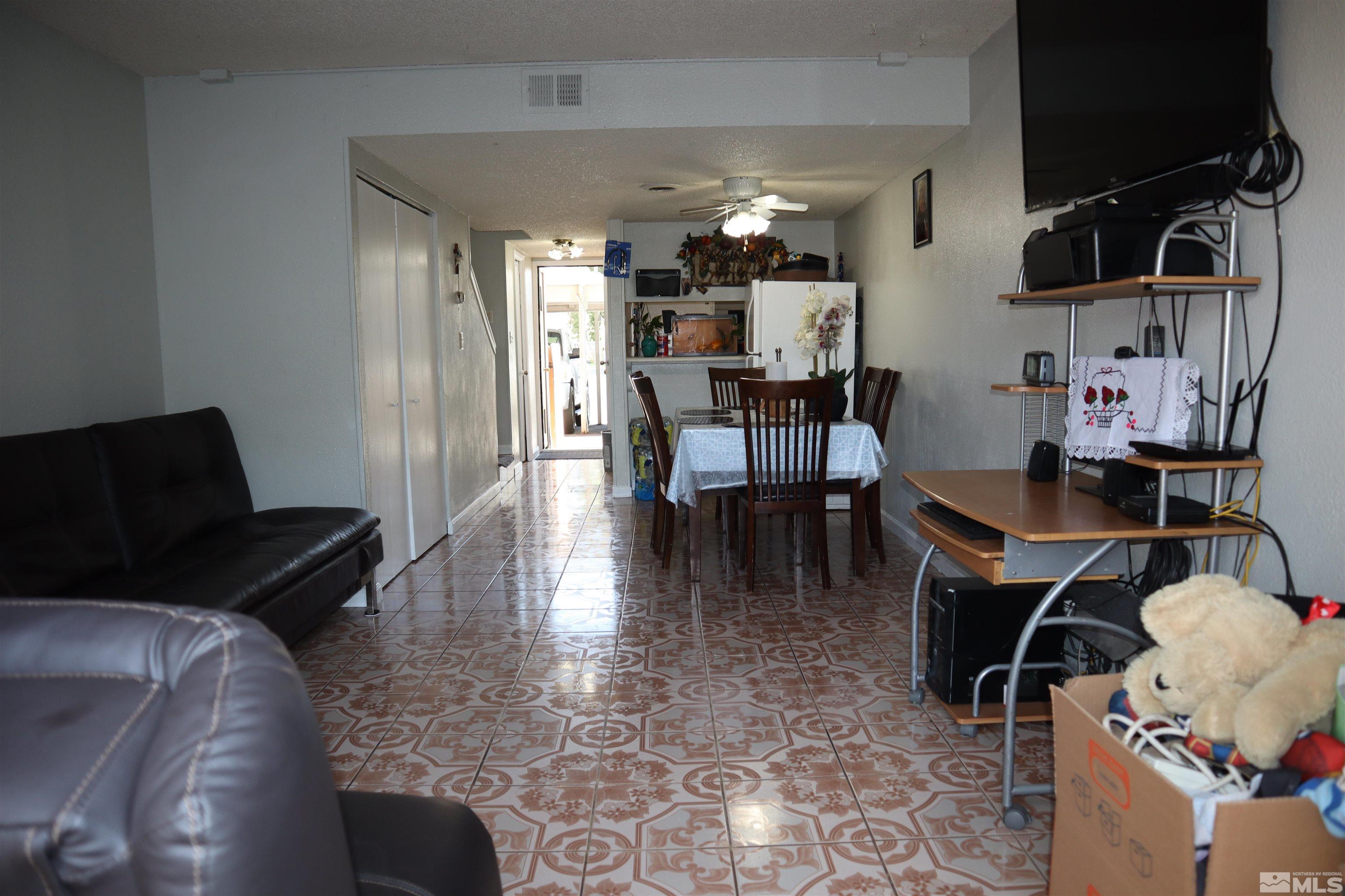 857 Nutmeg Place, Unit 2 Reno, NV 89502 - Photo 9 of 21 Photo 9