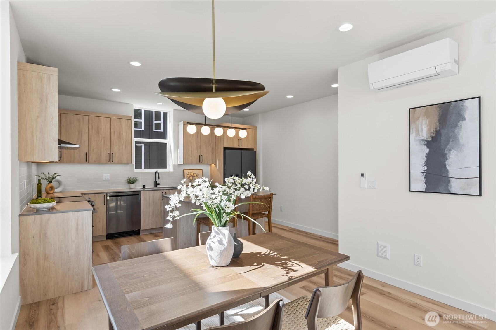 813 Northwest 63rd Street Seattle, WA 98107 - Photo 15 of 38