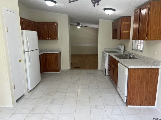 $175,000 | 9160 Grape Avenue, Frankston, TX 75763