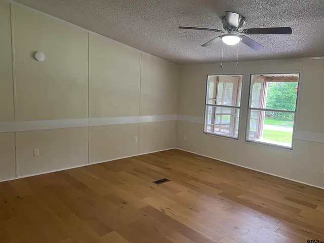 $175,000 | 9160 Grape Avenue, Frankston, TX 75763