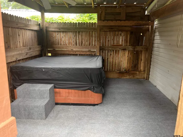 $175,000 | 9160 Grape Avenue, Frankston, TX 75763