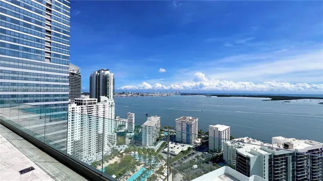 $5,400 | 1451 Brickell Avenue, Unit 2406, Miami, FL 33131