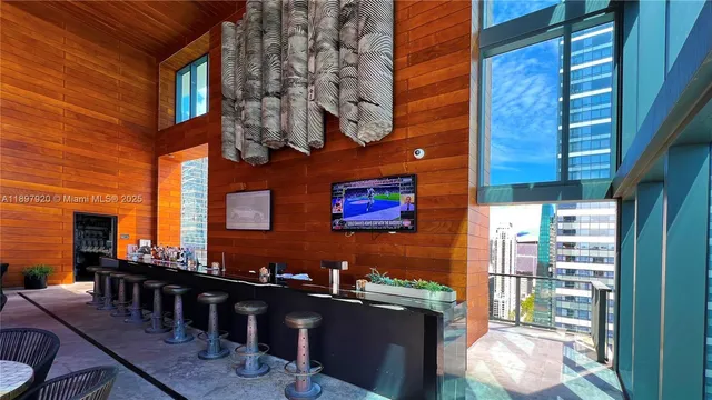 $5,400 | 1451 Brickell Avenue, Unit 2406, Miami, FL 33131