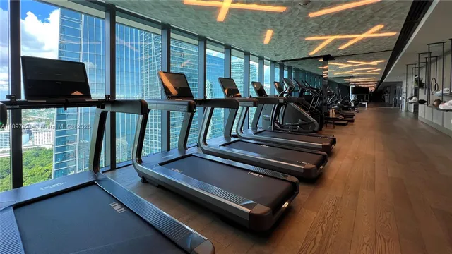 $5,400 | 1451 Brickell Avenue, Unit 2406, Miami, FL 33131