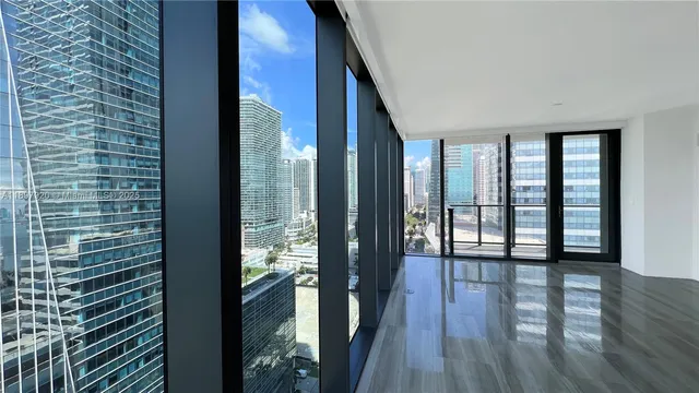 $5,400 | 1451 Brickell Avenue, Unit 2406, Miami, FL 33131