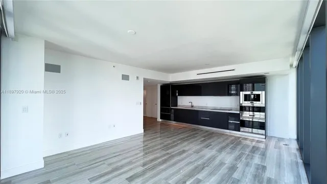 $5,400 | 1451 Brickell Avenue, Unit 2406, Miami, FL 33131