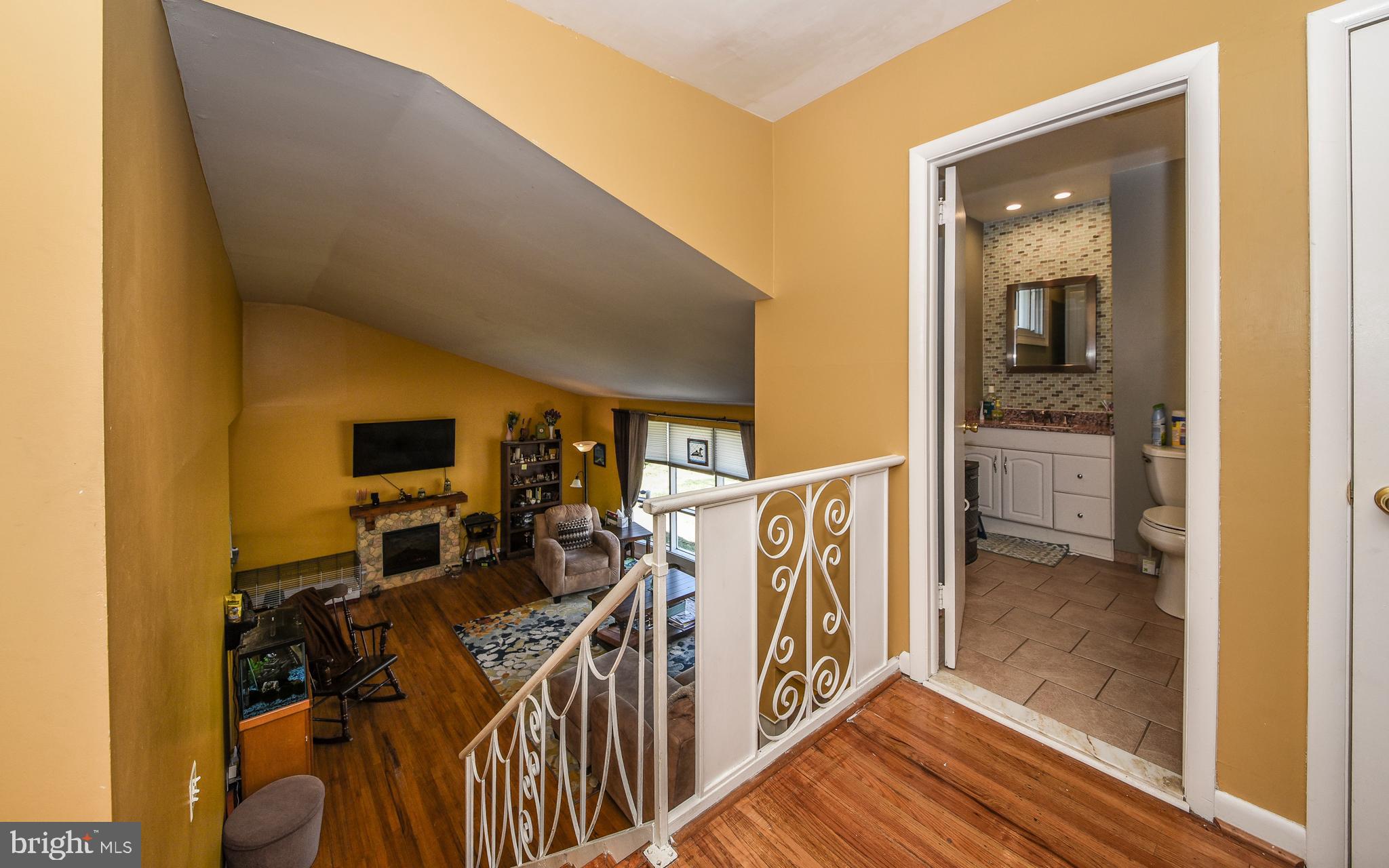 128 Kingfield Road Philadelphia, PA 19115 - Photo 21 of 30