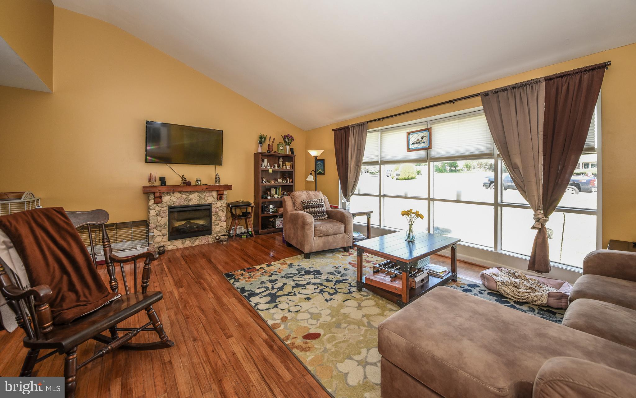 128 Kingfield Road Philadelphia, PA 19115 - Photo 5 of 30