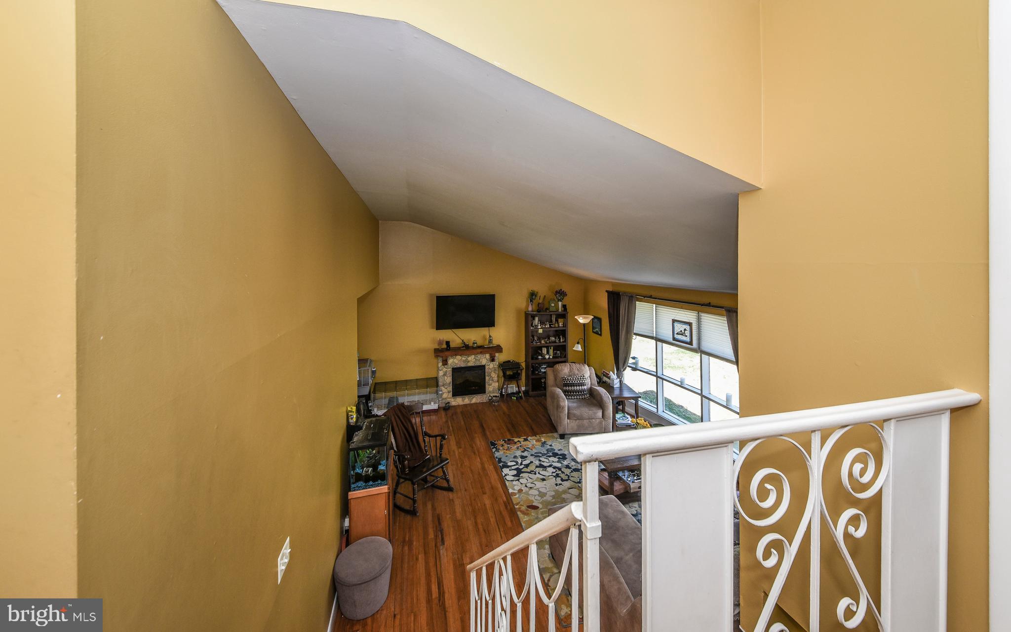 128 Kingfield Road Philadelphia, PA 19115 - Photo 8 of 30