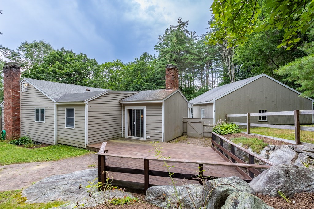 110 Middle Road Boxborough, MA 01719 - Photo 12 of 33 a view of a house with backyard and garden