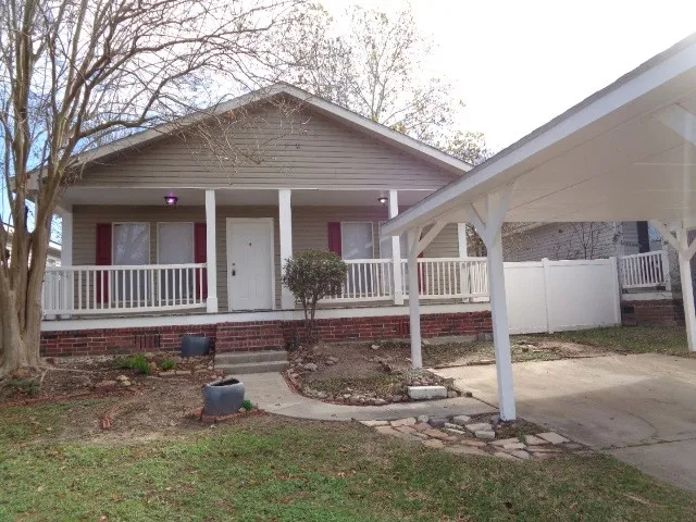 $1,700 | 10015 Summerberry Lane, Tomball, TX 77375