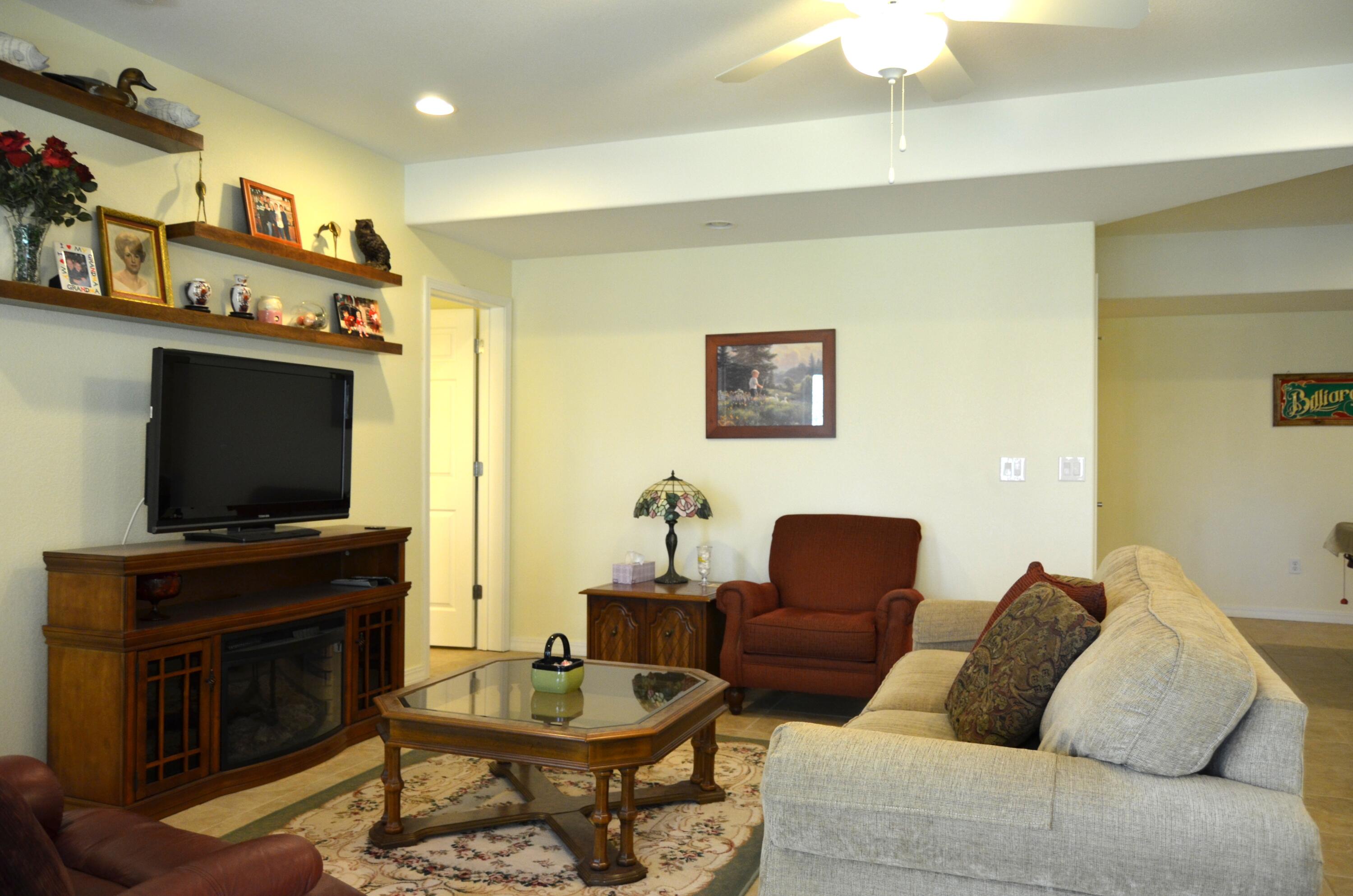 407 Millwood Drive Reeds Spring, MO 65737 - Photo 22 of 48 Family Room