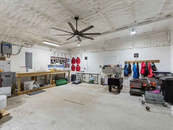 $650,000 | 308 Grimes Cemetary Road, Lufkin, TX 75901