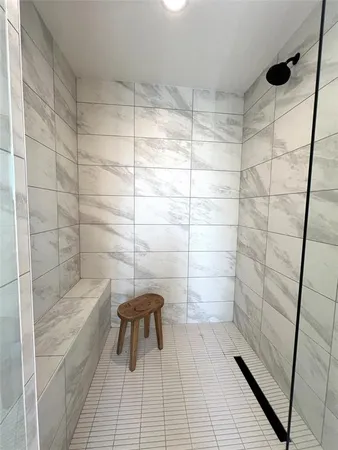 $5,550 | 4330 Dickason Avenue, Unit 101, Dallas, TX 75219