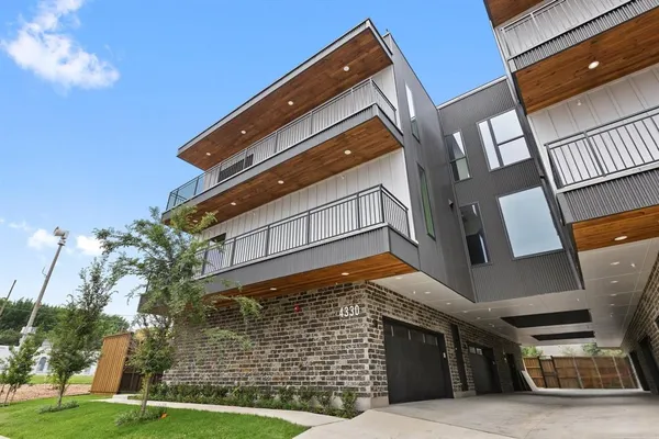 $5,550 | 4330 Dickason Avenue, Unit 101, Dallas, TX 75219