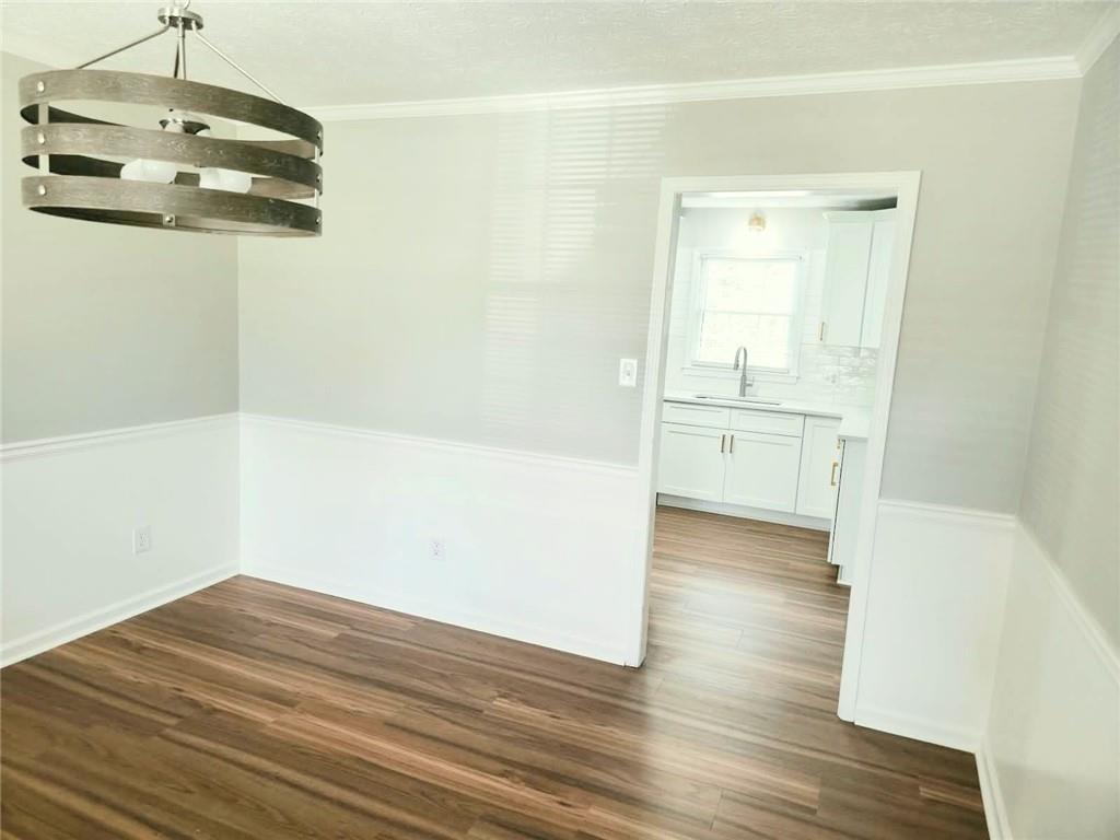 850 Springtime Drive Lawrenceville, GA 30043 - Photo 8 of 37 Gallery Image 8