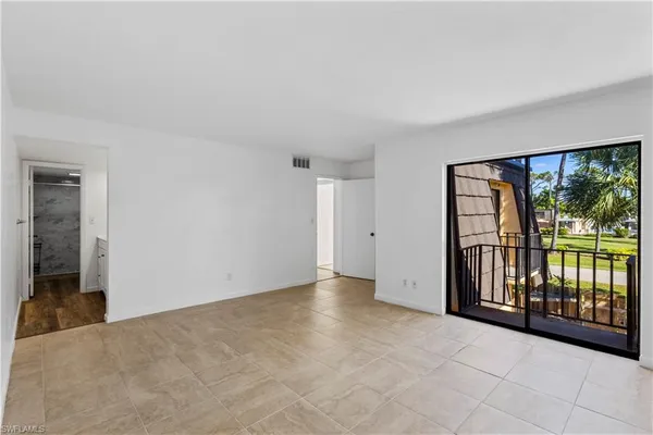 $235,500 | 4001 Sandlewood Lane, Unit 4, Fort Myers, FL 33907