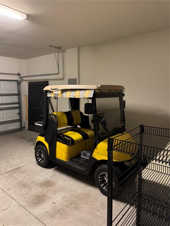 9122 Southwest 70th Loop Ocala, FL 34481 - Photo 9 of 31 a utility room with dryer and washer
