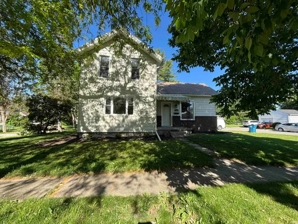 $234,900 | 1203 South Van Buren Street, Auburn, IN 46706