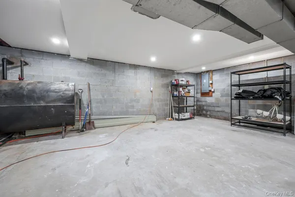 a view of a storage & utility room