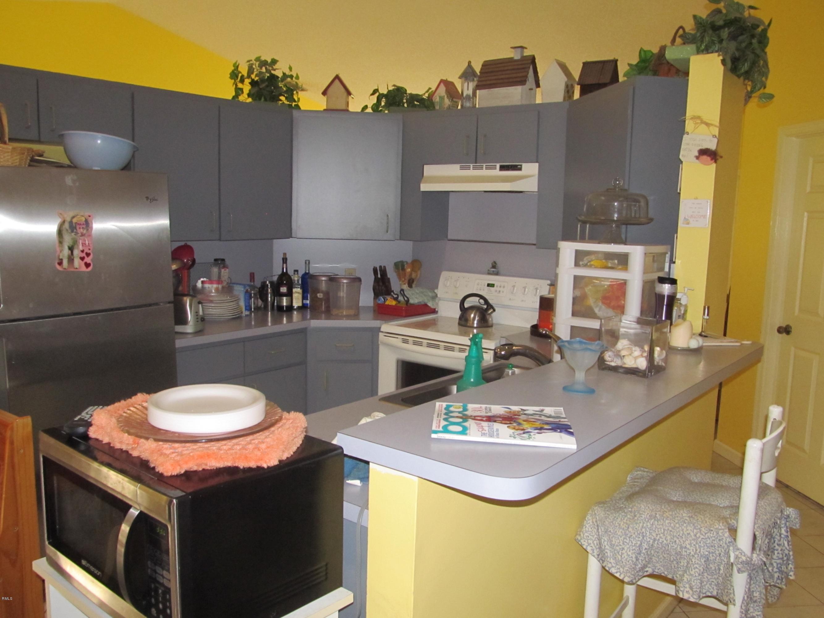 378 North Country Club Boulevard Boca Raton, FL 33487 - Photo 5 of 11 IMG_0008