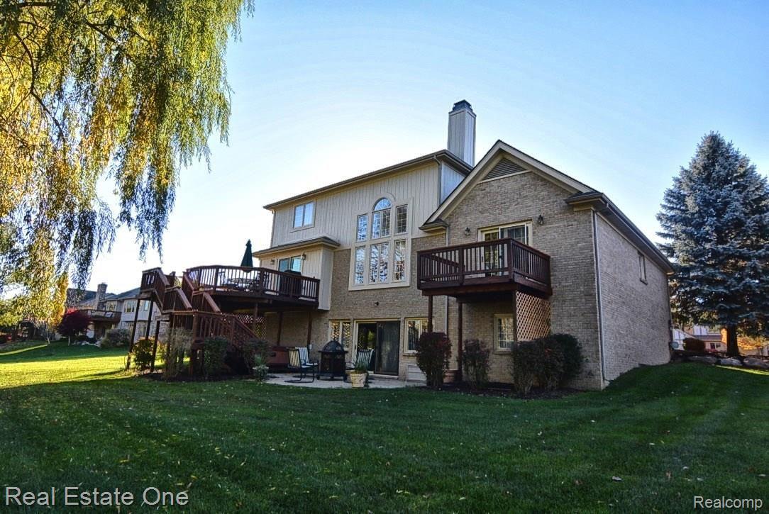 2052 Reagan Drive Rochester, MI 48309 - Photo 62 of 68 thumb_DSC_0018_1024.jpg