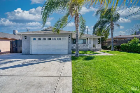 $305,000 | Undisclosed Address, Bakersfield, CA 93304