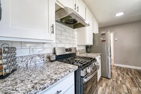 $305,000 | Undisclosed Address, Bakersfield, CA 93304