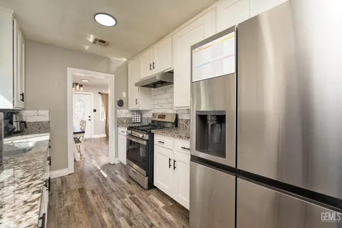 $305,000 | Undisclosed Address, Bakersfield, CA 93304