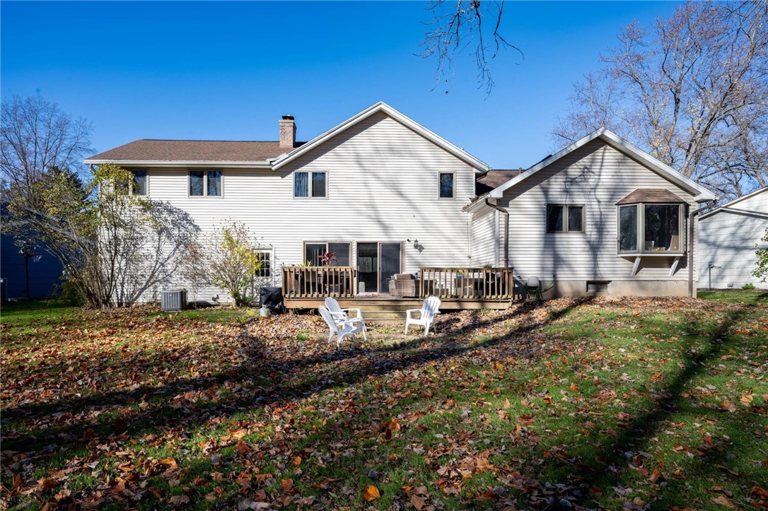 49 Hidden Spring Circle Greece, NY 14616 - Photo 3 of 35