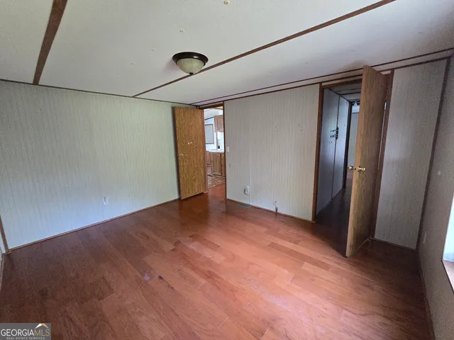 a view of a storage & utility room